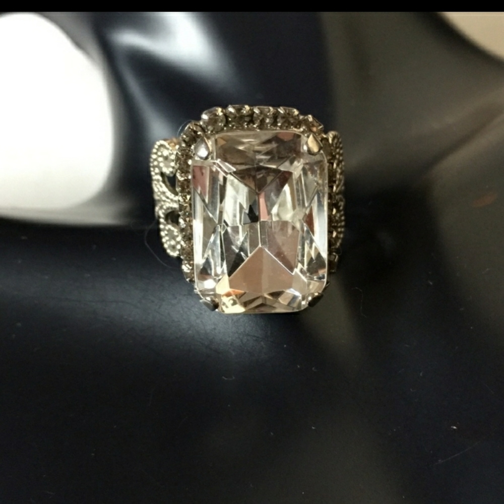 Sorrelli Vintage Clear Crystal Antique Silver Ring